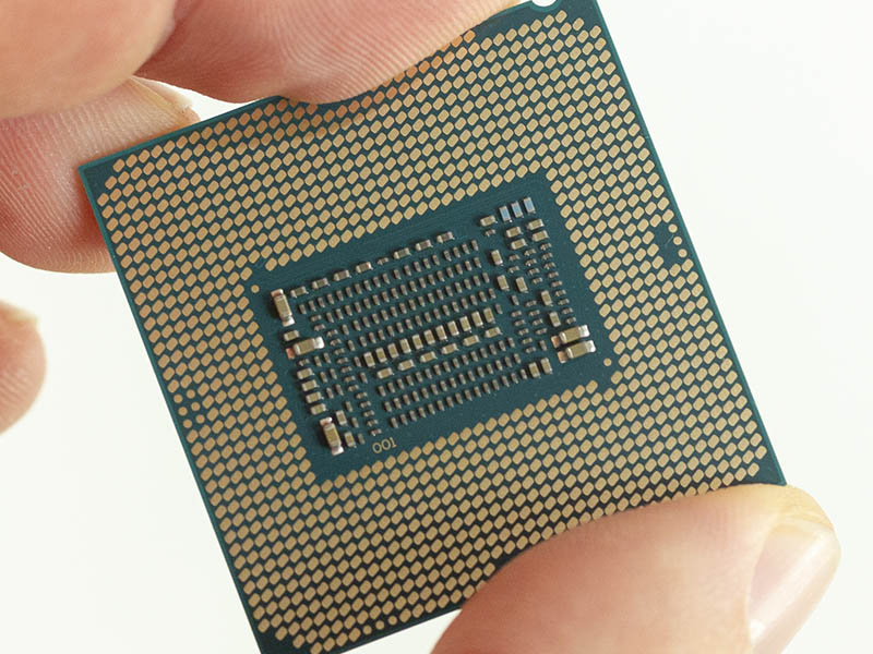 Intel Xeon E-2176G processor 3.7 GHz 12 MB Smart Cache 