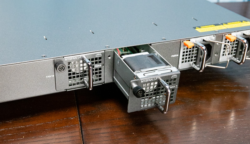 S5860-20SQ, switch Ethernet L3 de 24 puertos, 20 x 10Gb SFP+, con