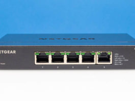 Netgear MS108UP Review 8-port PoE+ and PoE++ 2.5GbE Switch