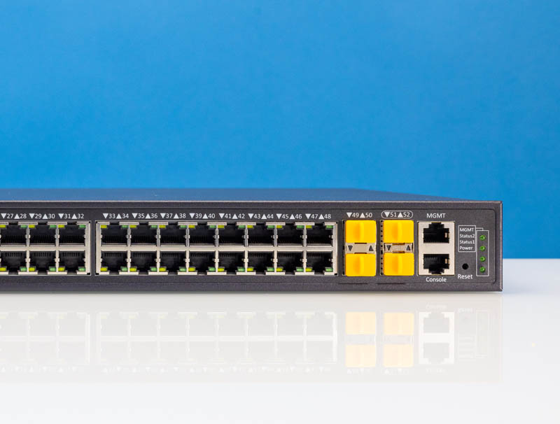 TP-Link TL-SH1832 Review Cheapest 24x 2.5GbE and 8x 10GbE Switch