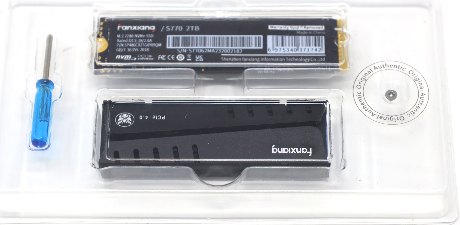 fanxiang S770 SSD 2To PCIe 4.0 NVMe SSD M.2 2280 Disque SSD Interne à état  Solide - avec Cache DRAM, avec dissipateur Thermique, jusqu'à 7400 Mo/s,  Parfaitement Compatible avec PS5 : : Informatique