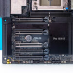 ASUS Pro WS TRX50 SAGE WIFI PCIe Slots 1