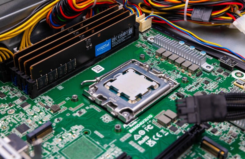ASRock Rack 2U1G B650 CPU And Memory Installed
