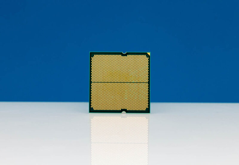 AMD EPYC 4004 Back 1