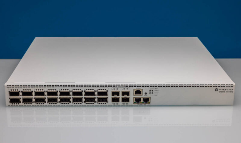 MikroTik CRS520 4XS 16XQ RM Front 2