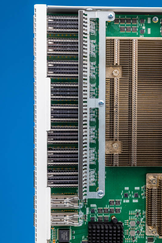 MikroTik CRS520 4XS 16XQ RM QSFP28 Cages And Retention