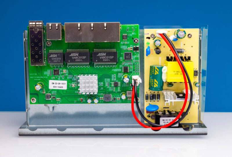 Sodola SL SWTG015AS POE Internal Overview