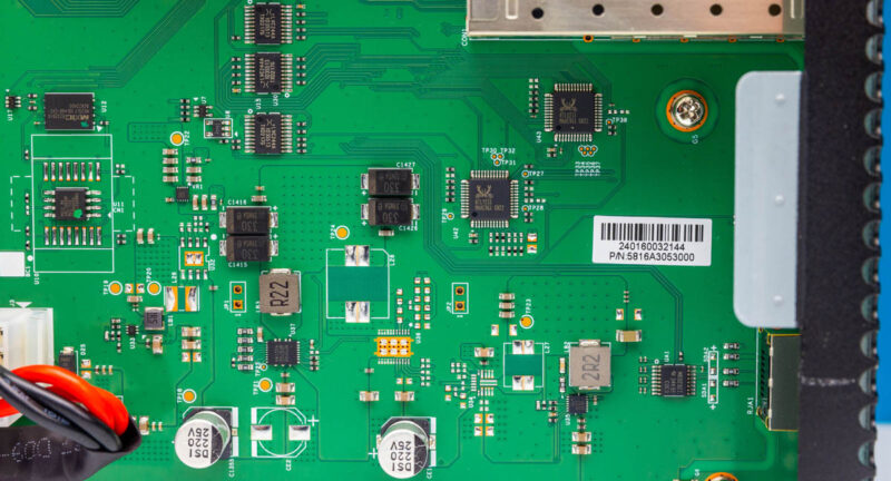 TRENDnet TL F7120 Between Power Connector And SFP Cages 1