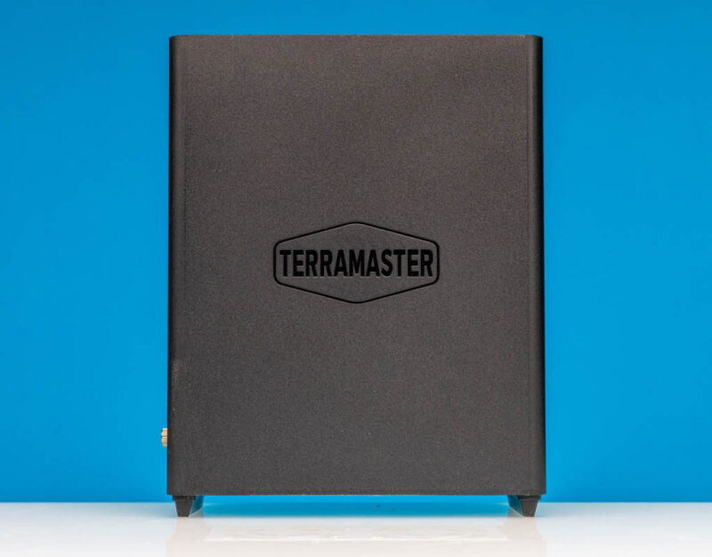 TerraMaster F8 SSD Plus Side 2